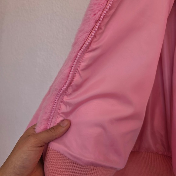 Azalea Wang Pink Faux Fur Cropped Bomber Jacket Womens LARGE - Picture 3 of 7